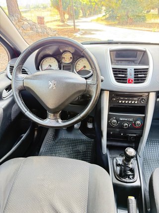 Peugeot 207 2012 Diesel / ITV recien pasada