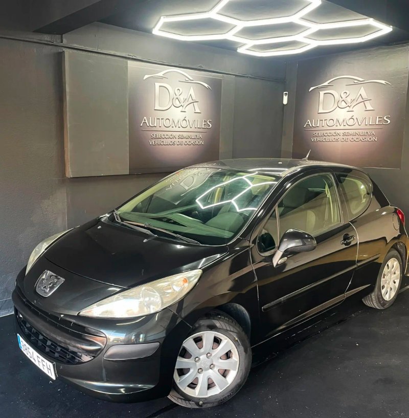 Peugeot 207 2007 - foto 1