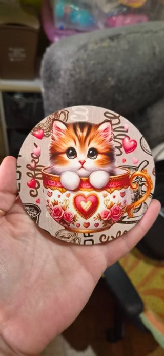 Posavasos gatitos adorables en taza