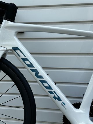 Bici carretera aero CONOR nueva