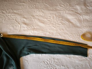 Jersey Kailan verde manga larga bordado