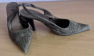 Zapatos Slingback Tacon Tachuelas Talla 34