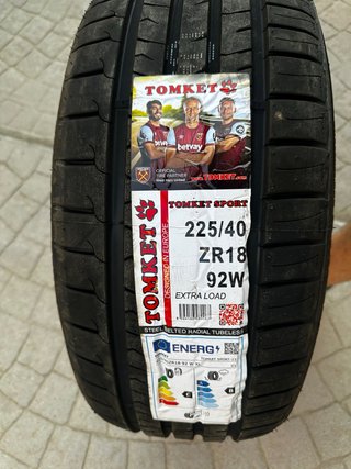 Pareja Neumático Tomket Sport 225/40 ZR18 92W XL
