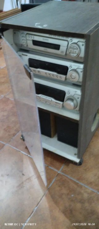 Equipo de sonido Hi-Fi plata