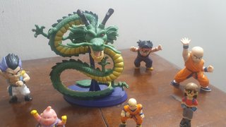 Set Personaggi Dragon Ball + Shenron