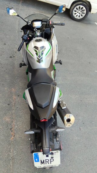 Kawasaki Ninja 7 Hybrid Verde/Plata