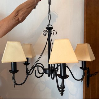 Lámpara colgante de metal y tela