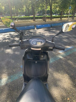 Peugeot Tweet 125 Scooter Blanca 2016