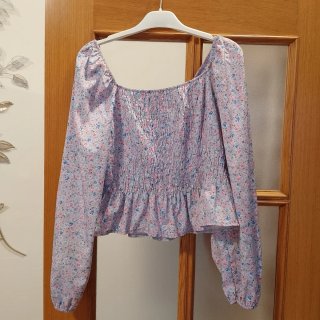 Blusa floral con fruncido talla L