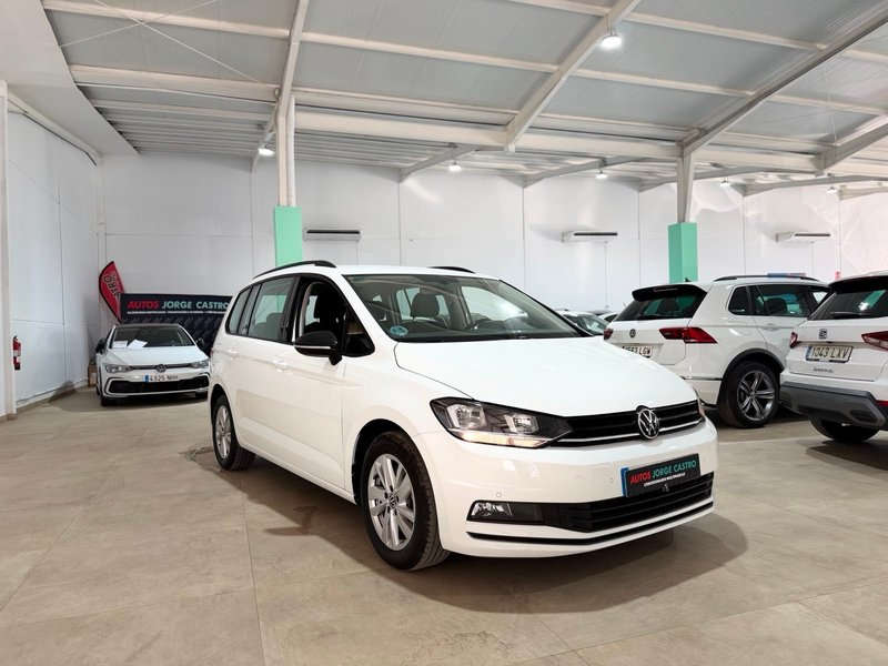 Volkswagen Touran 2.0 TDI Business & Navi DSG 2021, foto 4
