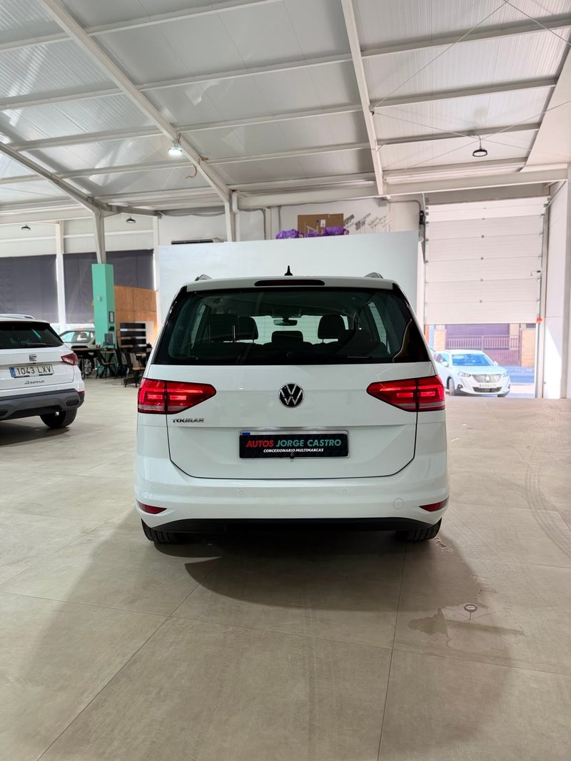 Volkswagen Touran 2.0 TDI Business & Navi DSG 2021, foto 6