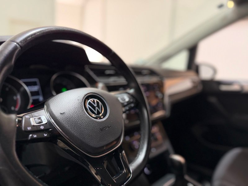 Volkswagen Touran 2.0 TDI Business & Navi DSG 2021, foto 8