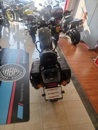 Honda Rebel 500 Gris