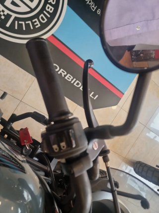 Honda Rebel 500 Gris