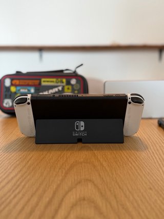 Nintendo Switch OLED Bianca e Nera