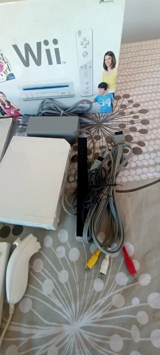 Nintendo Wii RVL-101 Blanca + Juegos + accesorios