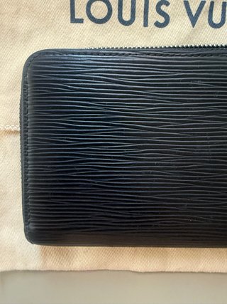 Cartera Louis Vuitton Epi Negra