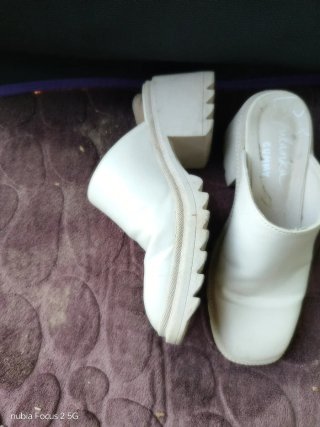 Zapatos blancos de plataforma