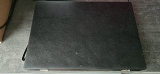 Caja expositora para anillos negra