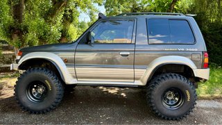Mitsubishi Montero 1991
