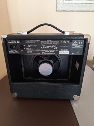 Amplificador Fender Champion II 25