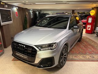 Audi Q7 Black line plus 50 TDI 210kWq. tip.