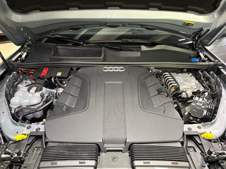 Audi Q7 Black line plus 50 TDI 210kWq. tip.