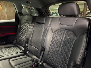Audi Q7 Black line plus 50 TDI 210kWq. tip.