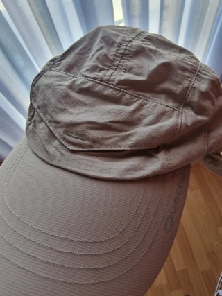 Lote gorras técnicas montaña