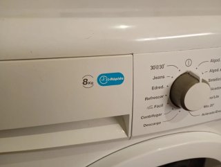 LAVADORA ZANUSSI de 8 kilos y 1200 rpm. Clase A