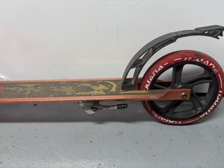 Patinete Tijuana en buen estado