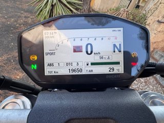 Ducati Monster 821 (2020) - 19650 km