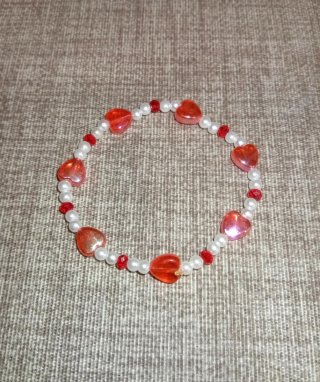 Diferentes pulseras Corazones Perlas Blancas