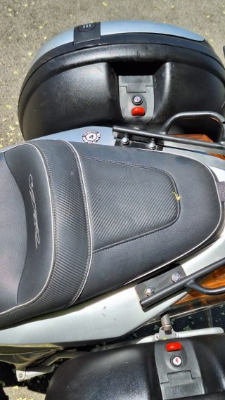 Honda VFR 800 F con maletas GIVI