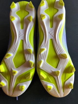 Botas de fútbol Adidas F50 niño. Esplugues de Llob