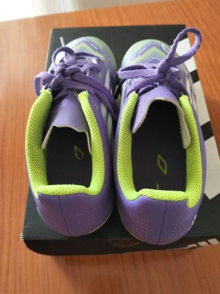 Botas de fútbol Adidas F50 niño. Esplugues de Llob