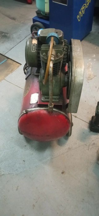 Compresor AIRCO rojo