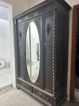 Armario antiguo madera con espejo y cajones