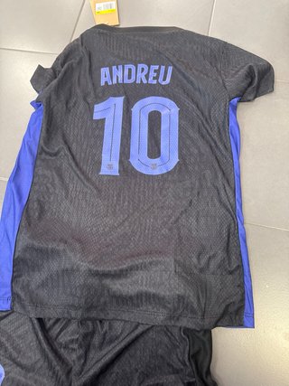 Conjunto Deportivo FC Barcelona Niño Nike Talla 28