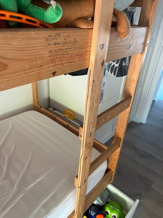 Litera IKEA MYDAL Madera