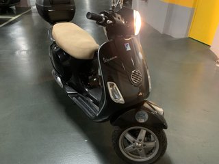 Vespa LX 125 Negra 2012