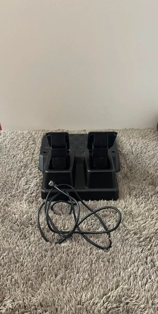 Volante Thrustmaster para PS5 / PS4 / PC + Pedales