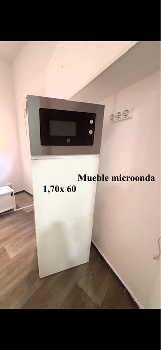Mueble de microonda blanco + microonda balay