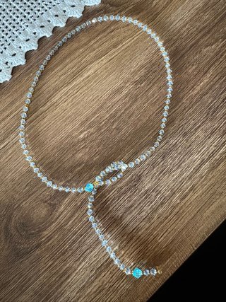 Collana con perline azzurre e oro