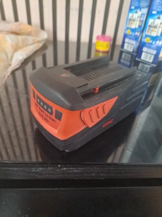 Batería Hilti B 36/3.0 Li-Ion averiada