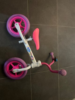 Bicicleta infantil rosa y morada