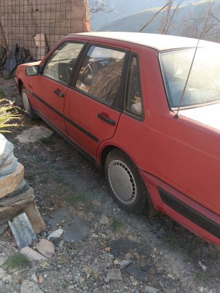 Volvo 460 1990