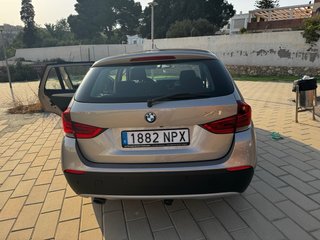 BMW X1 2011