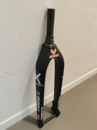 Horquilla rígida carbono MTB