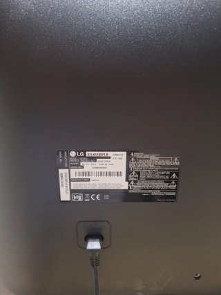 LG 32 Smart TV